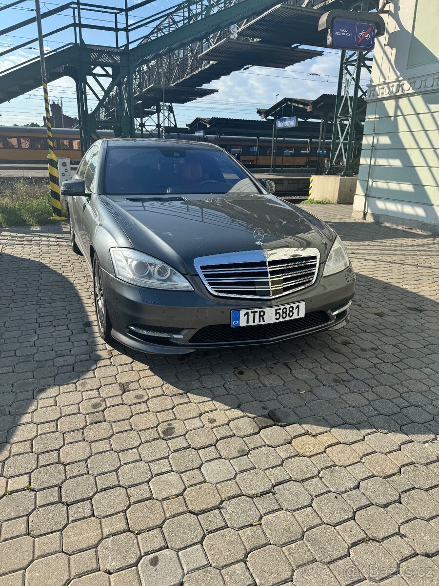 Mercedes benz S500