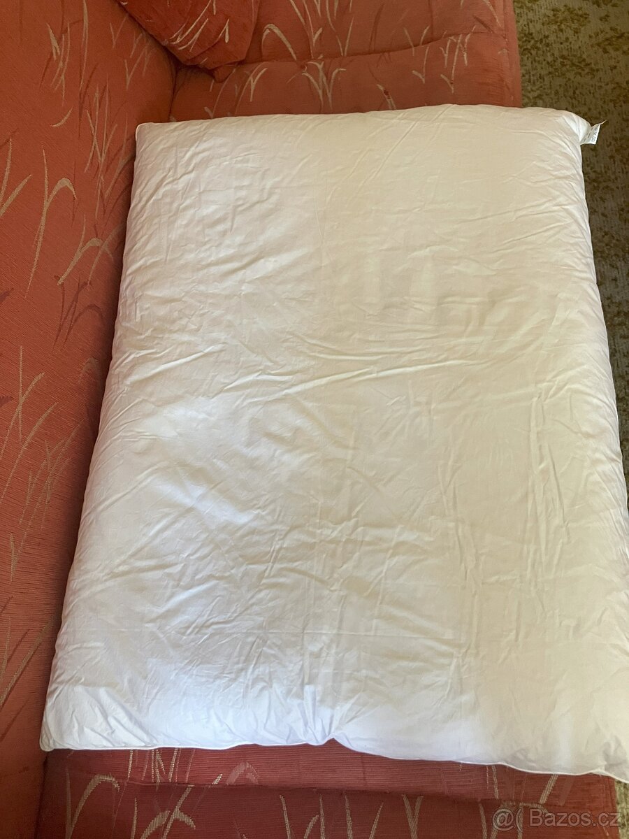 Polštář péřový
