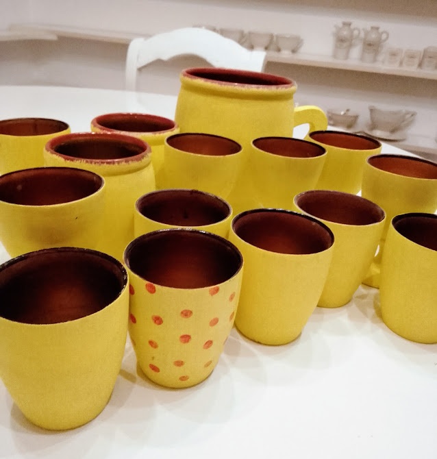 HRAČKY – DŘEVĚNÉ NEROZBITNÉ POHÁRKY A ČÍŠE I PRO NEJMENŠÍ