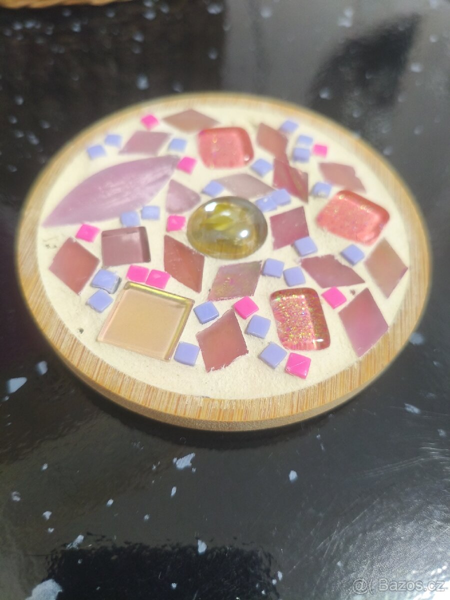 Ručně vyrobený mozaikový podtácej