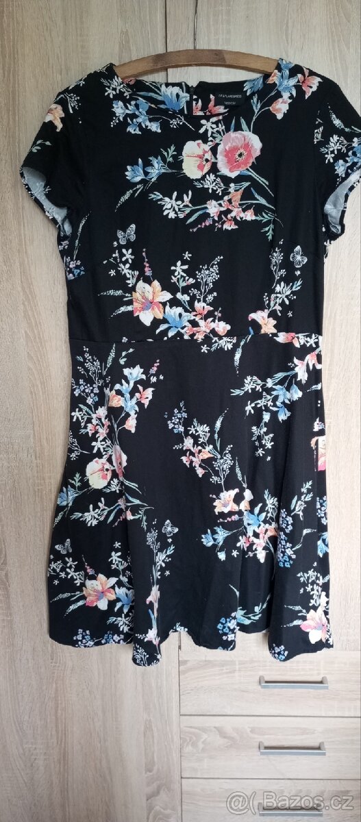 Dámské šaty,vel.44