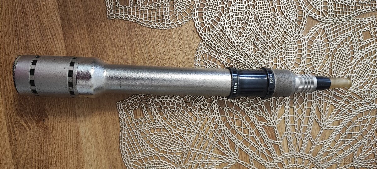 Mikrofon Tesla