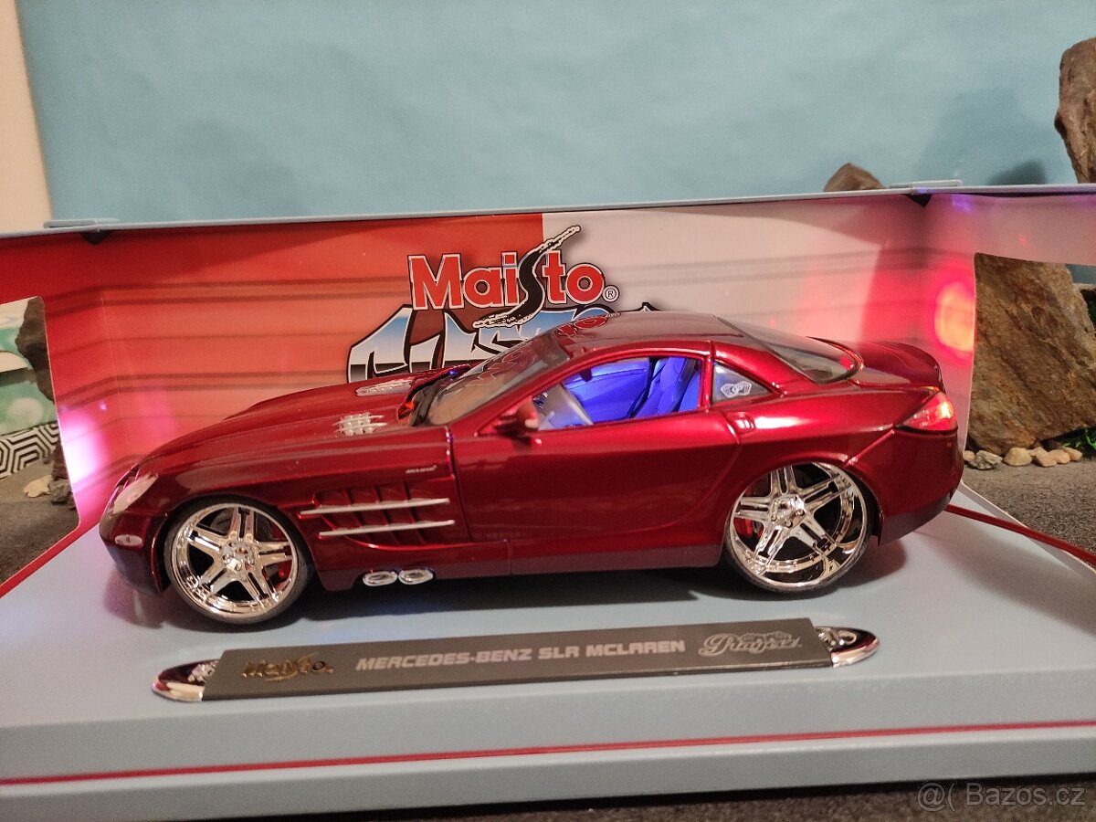 prodám model 1:18 mercedes benz SLR McLaren