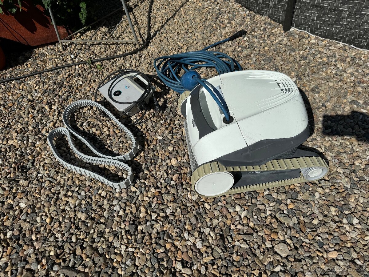 Dolphin e10 bazénový vysavač