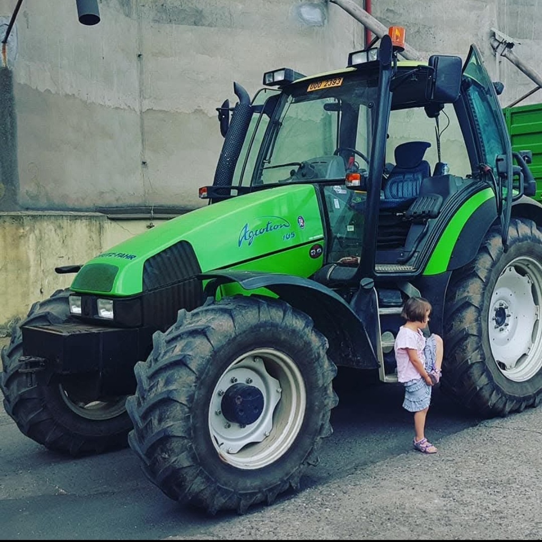 Traktor Deutz fahr 105 premium