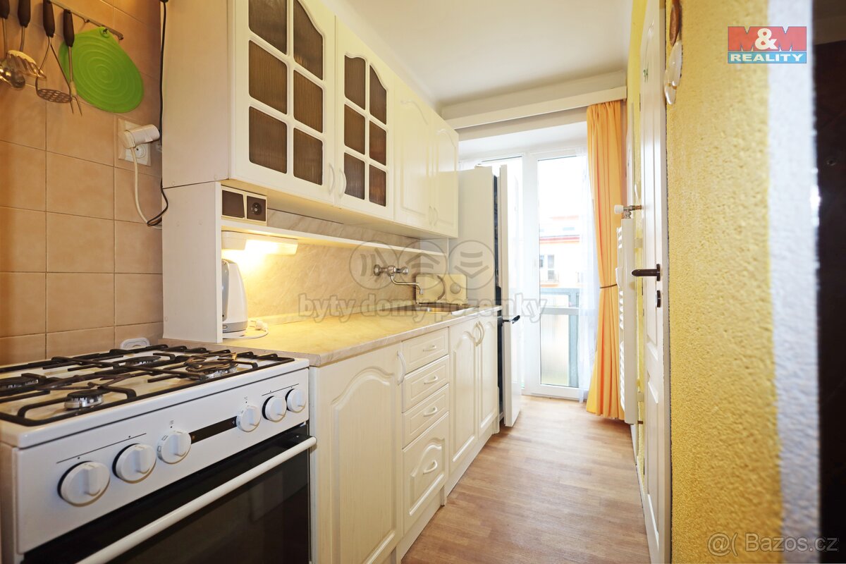 Pronájem bytu 3+1, 59 m², Horní Slavkov, ul. Poštovní