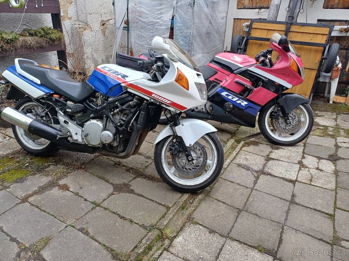 CBR 1000F + 1 na díly POUZE JAKO CELEK