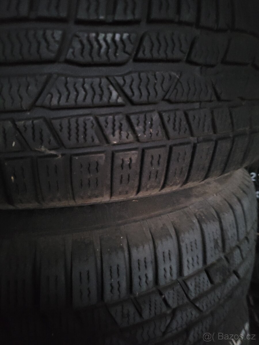 Zimní 195/65 r15 Continental