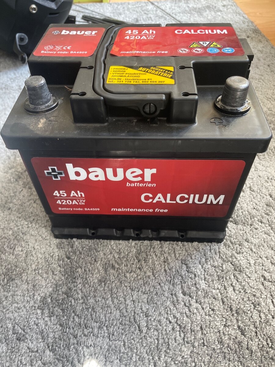 autobaterie bauer 12V