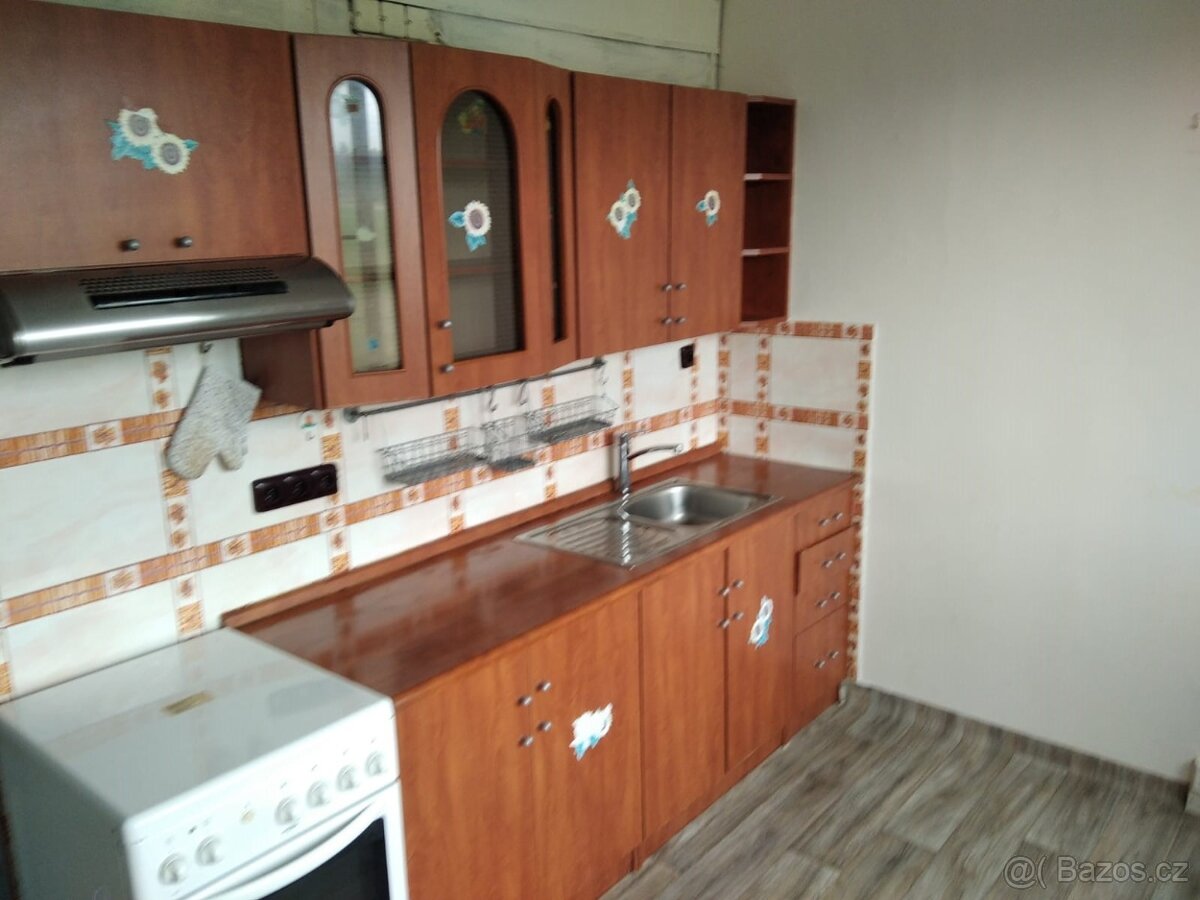 Pronájem byt 3+1, 75m2, balkón, Kokašice