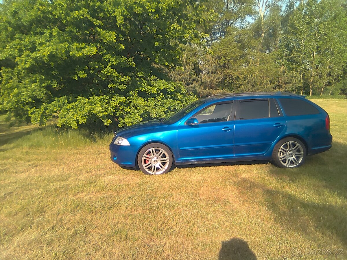 Octavia II Rs