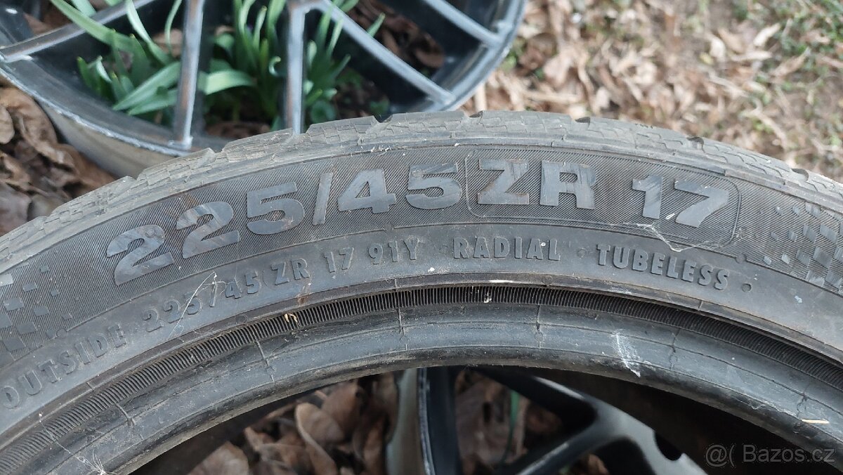 225/45 r17 letni Continental