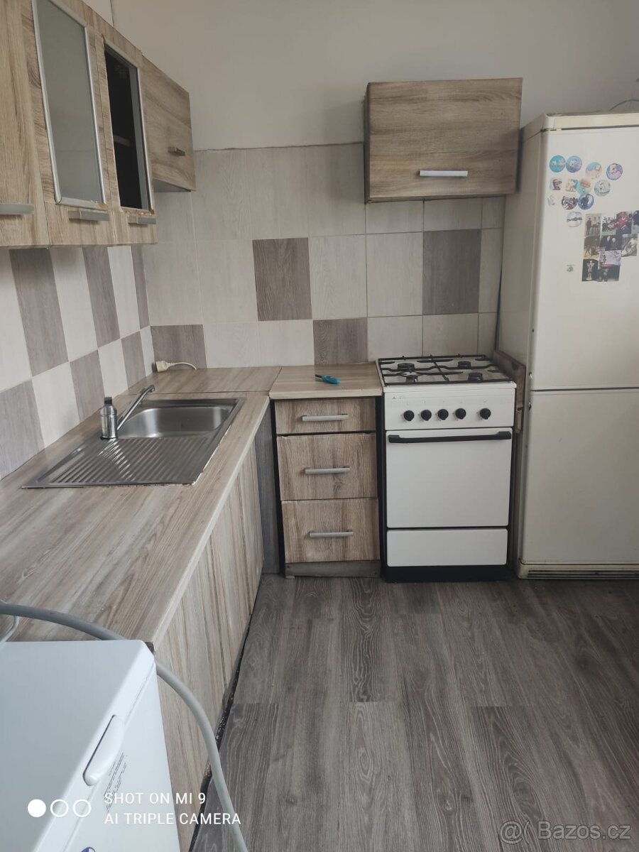 Pronájmu byt 2+1 v Kadani