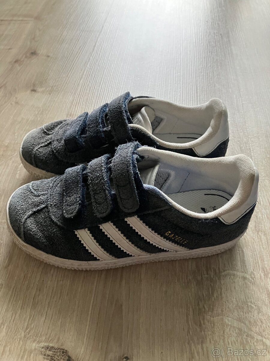 Tenisky Adidas 27