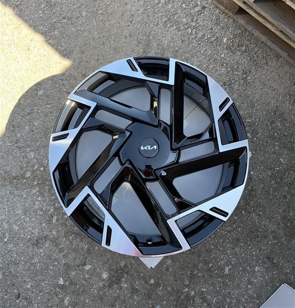 5x114,3 R19 Nové ALU KOLA KIA Hyundai Mazda 5x114,3 19
