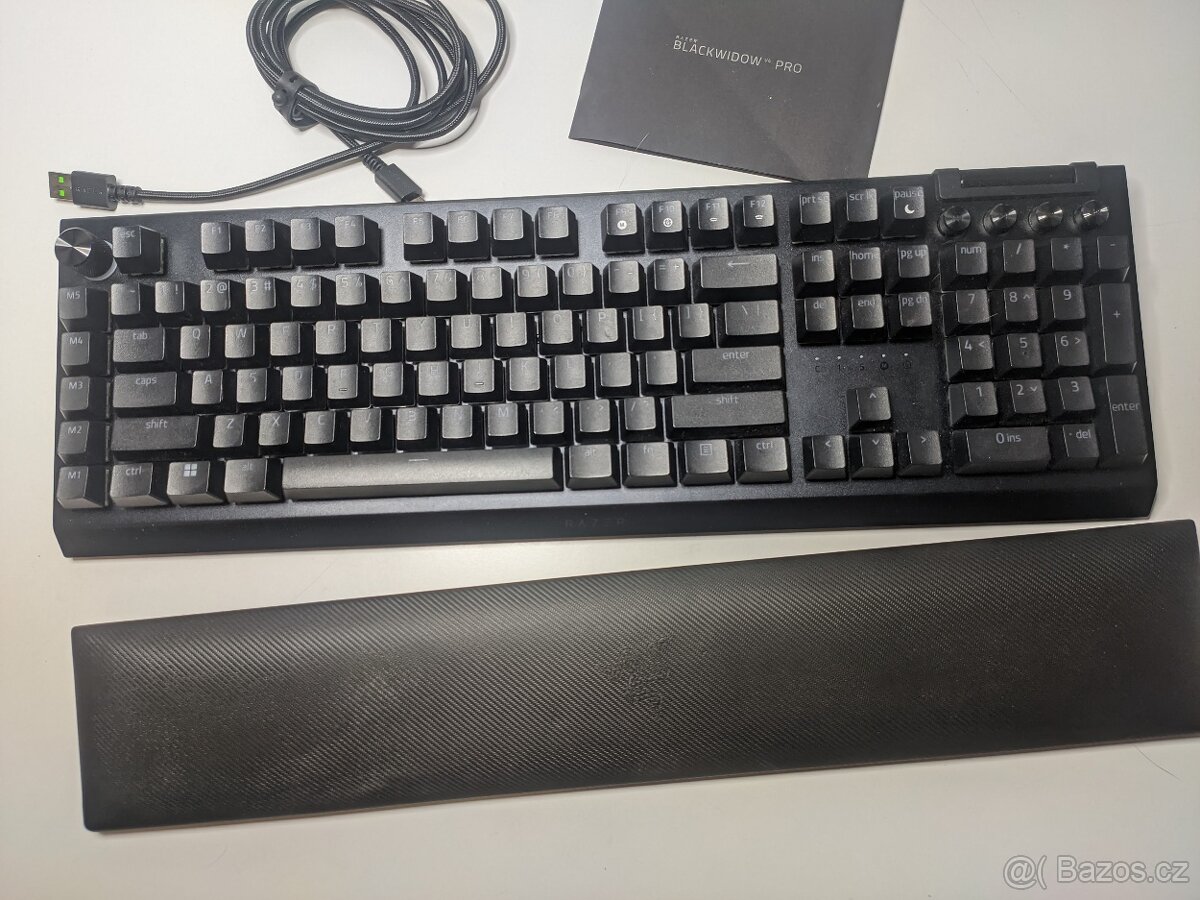 Mechanická Klávesnice Razer BlackWidow V4 Pro