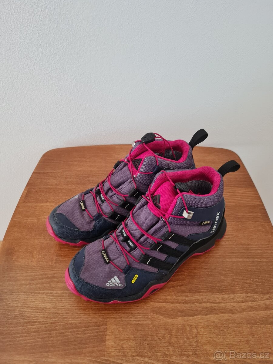 Kotníkové boty zn. Adidas vel.36,5
