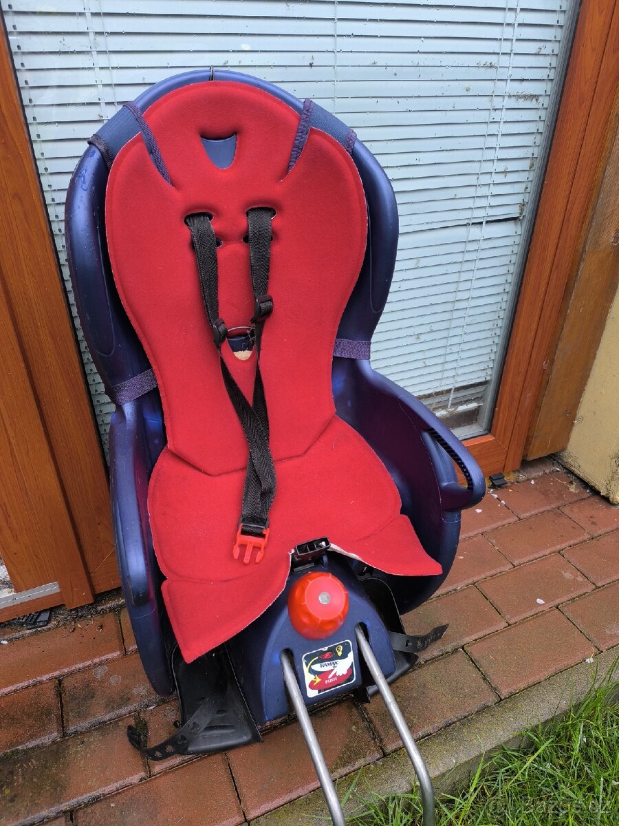 Sedačka na kolo s kufříkem+ dva drzaky