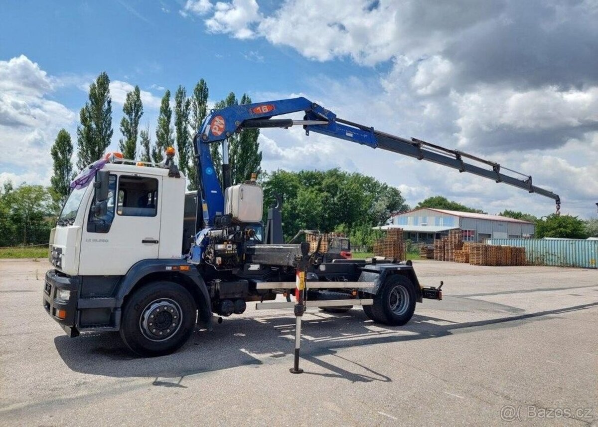 Prodám Nosič kontejnerů MAN LE 18.280 4X2 BB