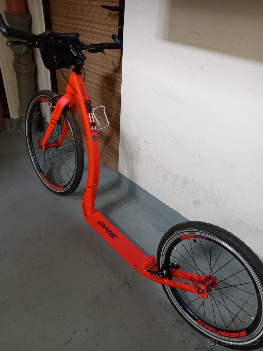 Koloběžka Crussis One Cobra 4.2