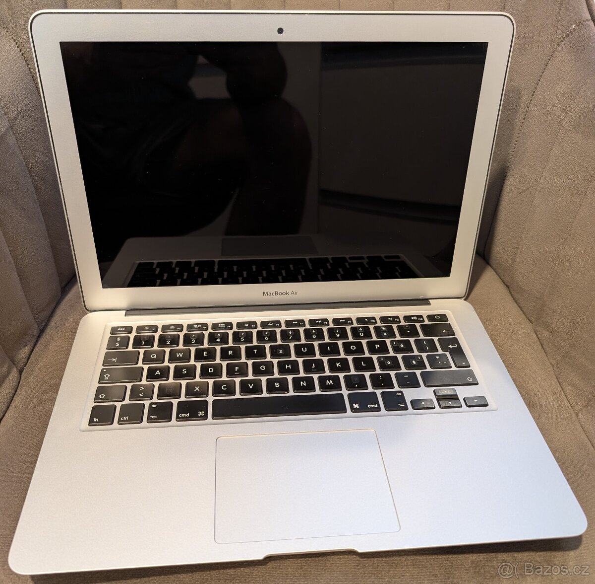 Mac Book Air model A1466 13"