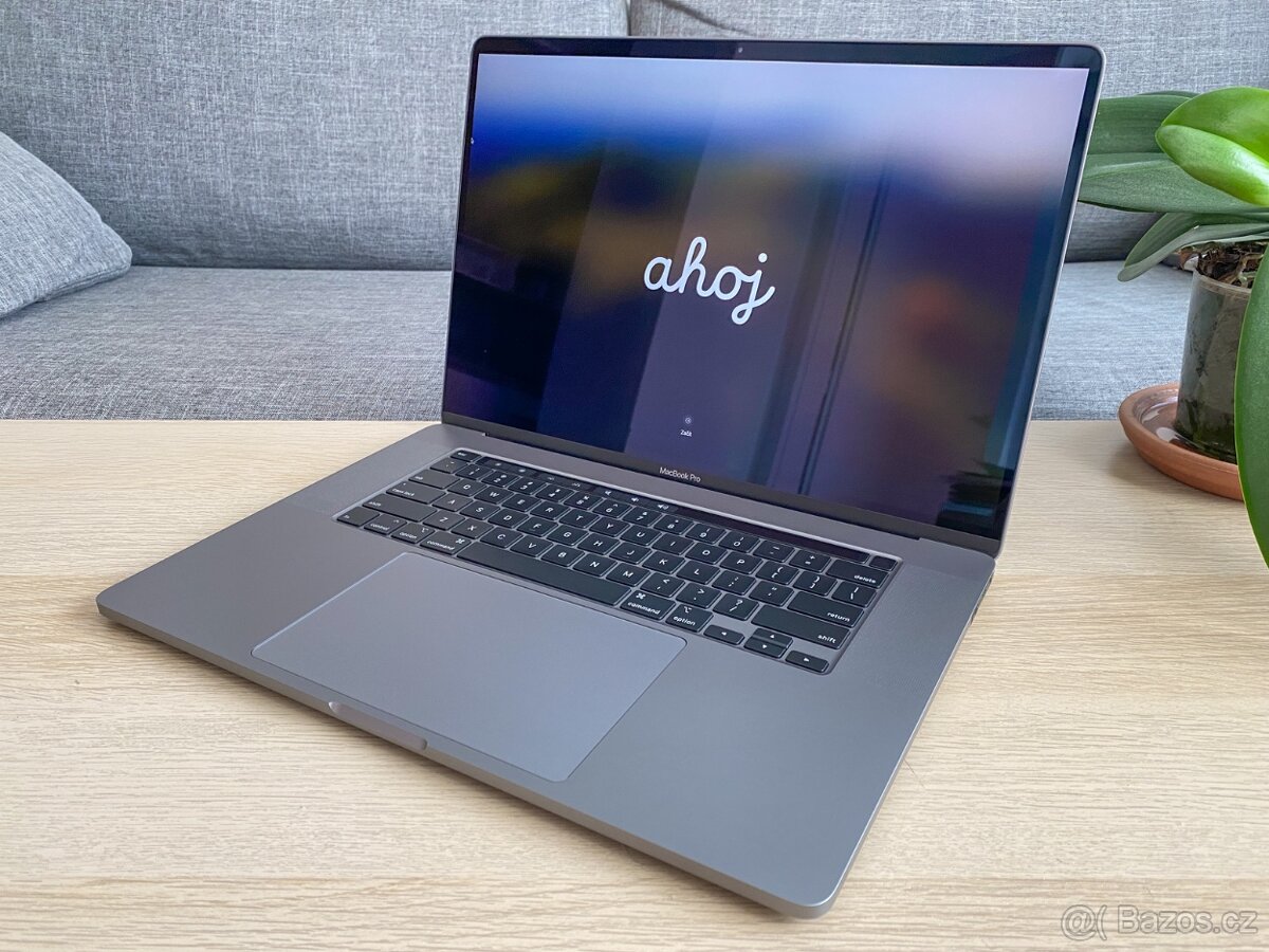 MacBook Pro 16" - 32GB RAM - 100% STAV NOVÉHO, ZÁRUKA