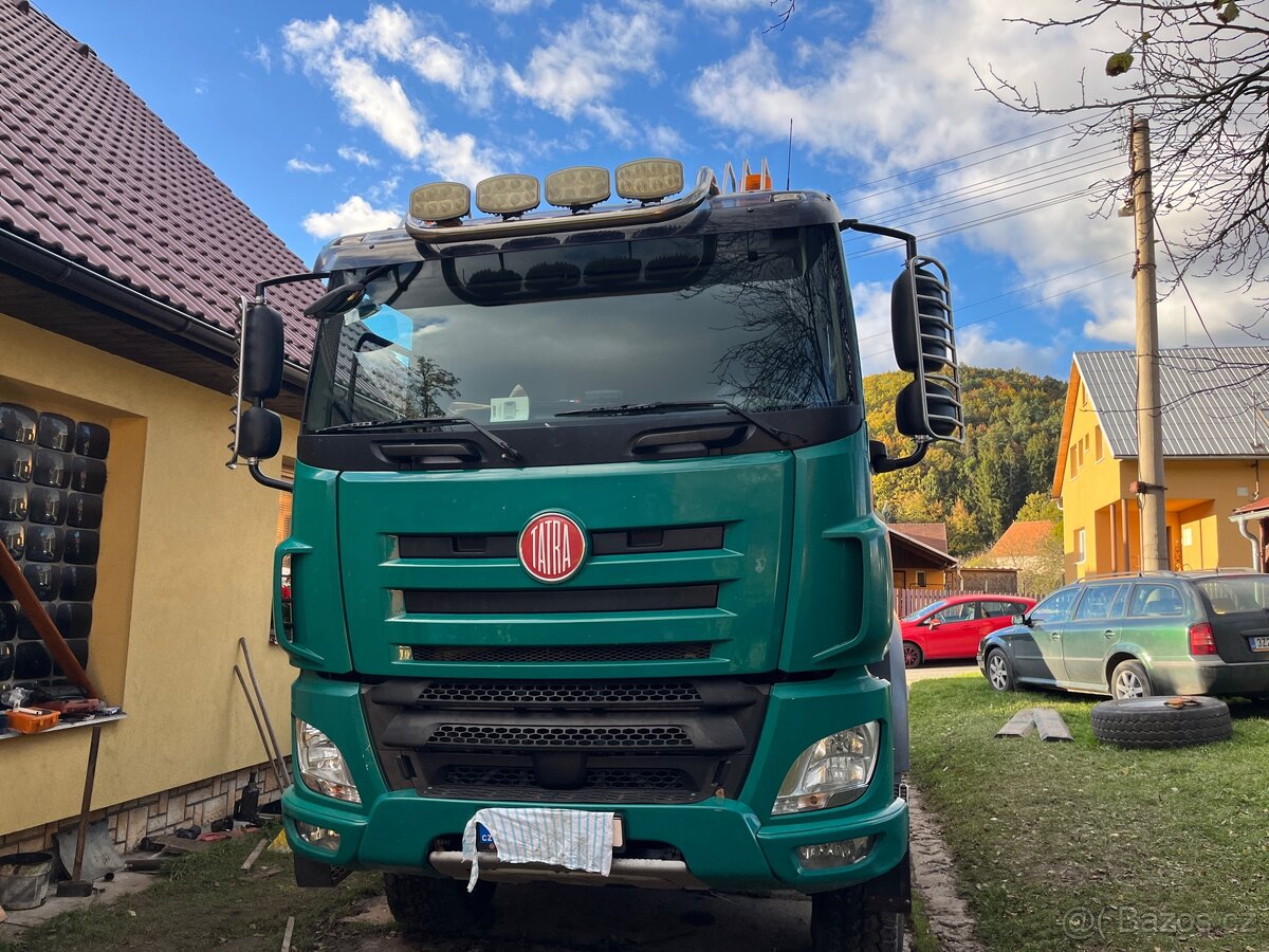 Tatra 158 phoenix euro 6 lesovuz