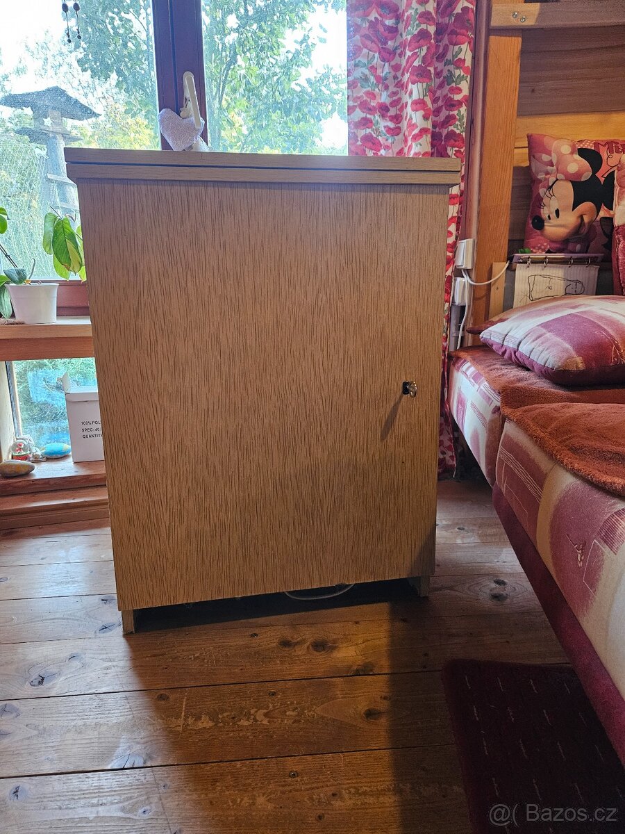 Šicí stroj Lucznik 438