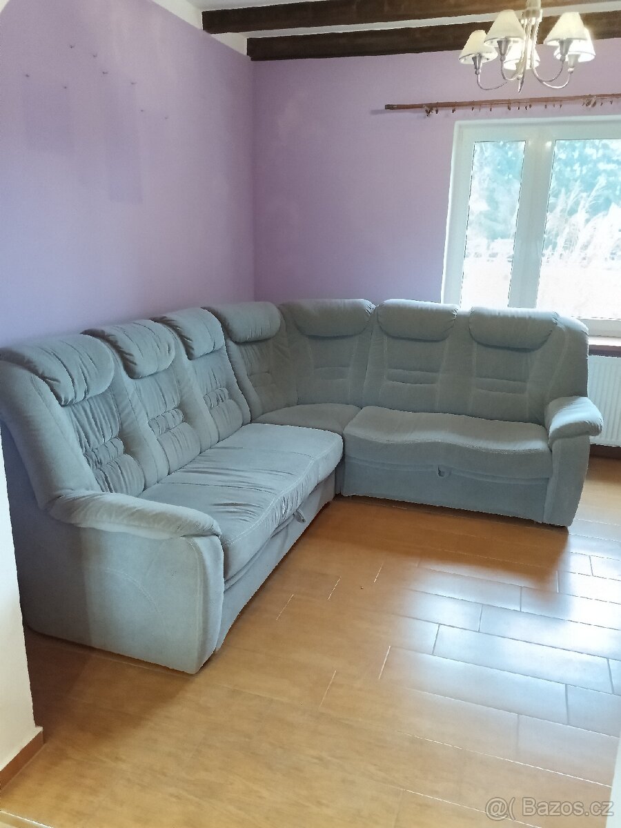 Pohodlná sedačka Presley.