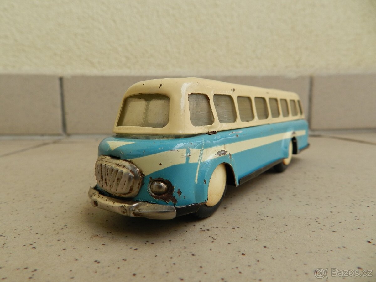 AUTOBUS ŠKODA RTO 706 - OMNIA r. 1968