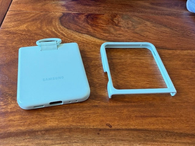 Samsung Galaxy Z Flip5 Silikonový kryt s držákem na prst Min