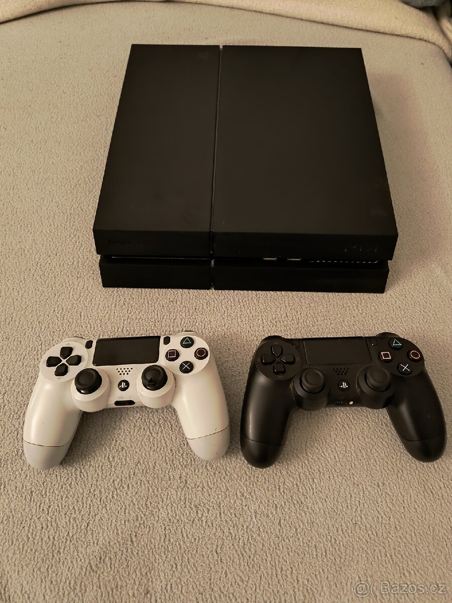 Sony PlayStation 4