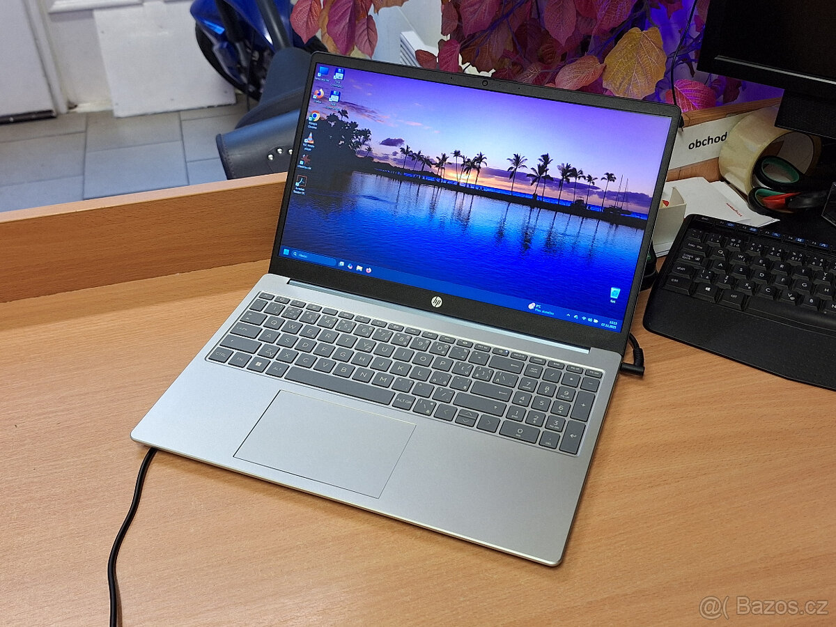 HP 15-fd0901nc - WIN11, CPU 4x3.40GHz, 4GB RAM, 128GB MMC