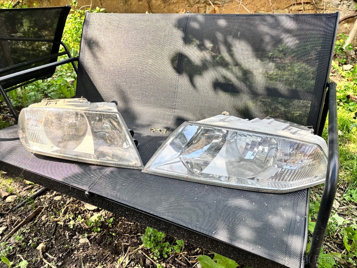 Světla Škoda octavia 2