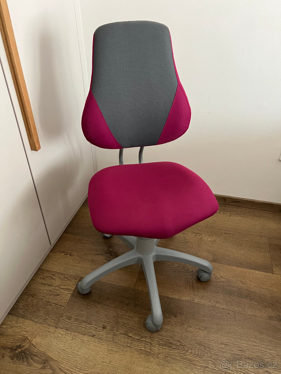 Kvalitní dětská/studentská rostoucí židle od české značky