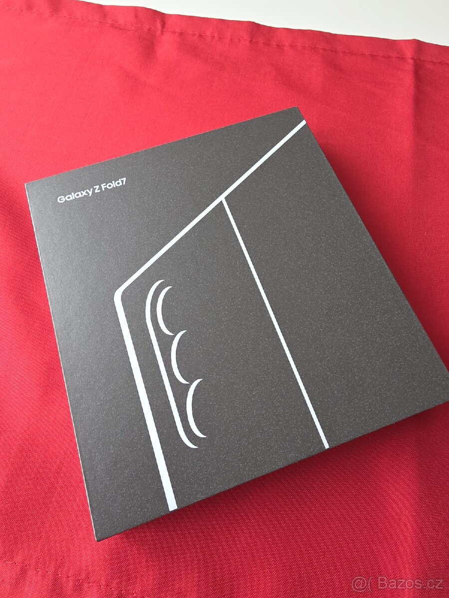 SAMSUNG GALAXY Z FOLD 7 SILVER