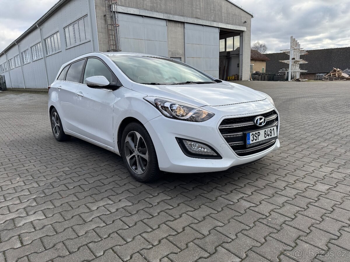 Hyundai i30, 1,6i 99kW, man. ČR