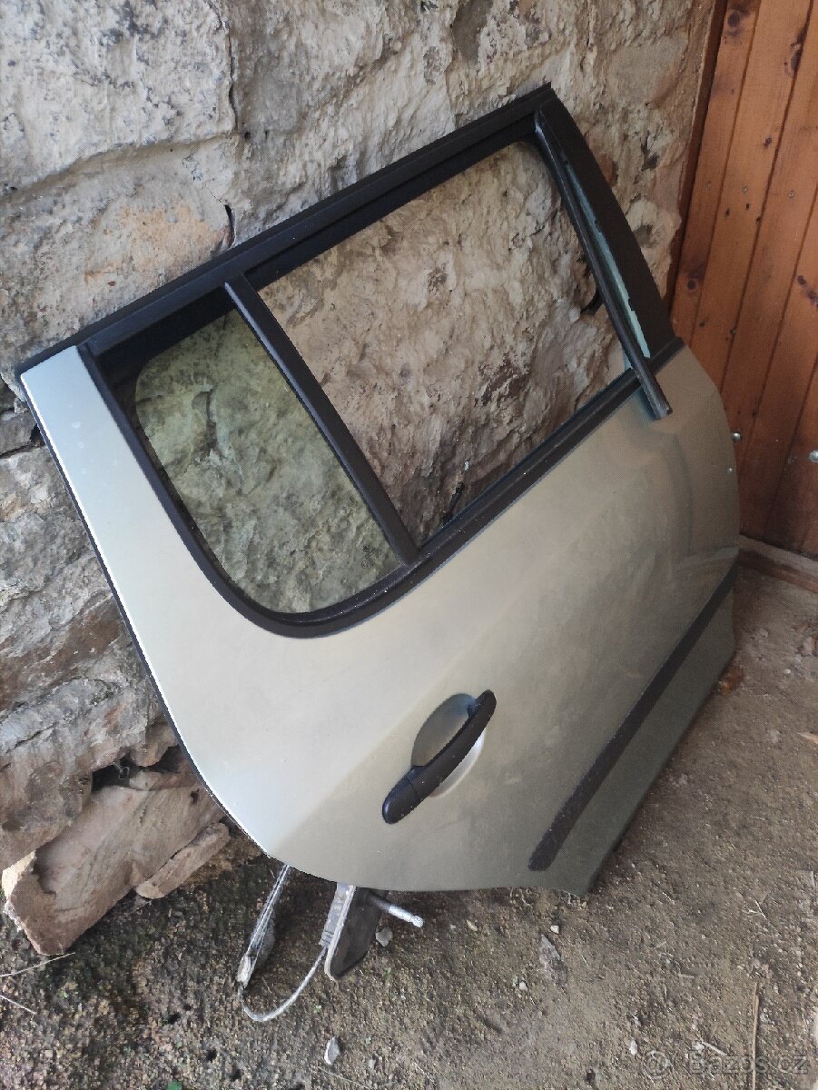 Dveře škoda fabia 2