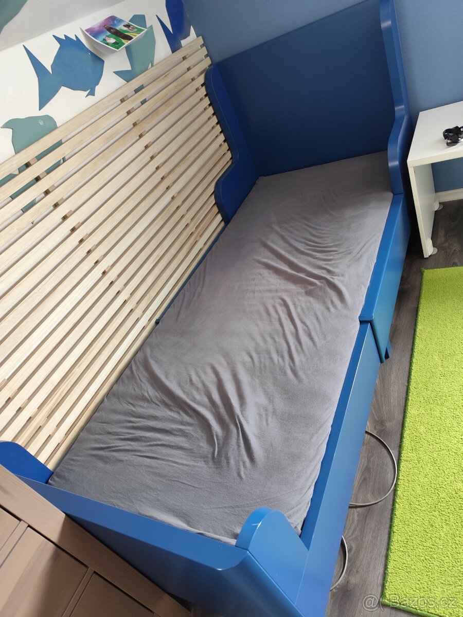 dětská postel včetně matrace a komody s výsuvem