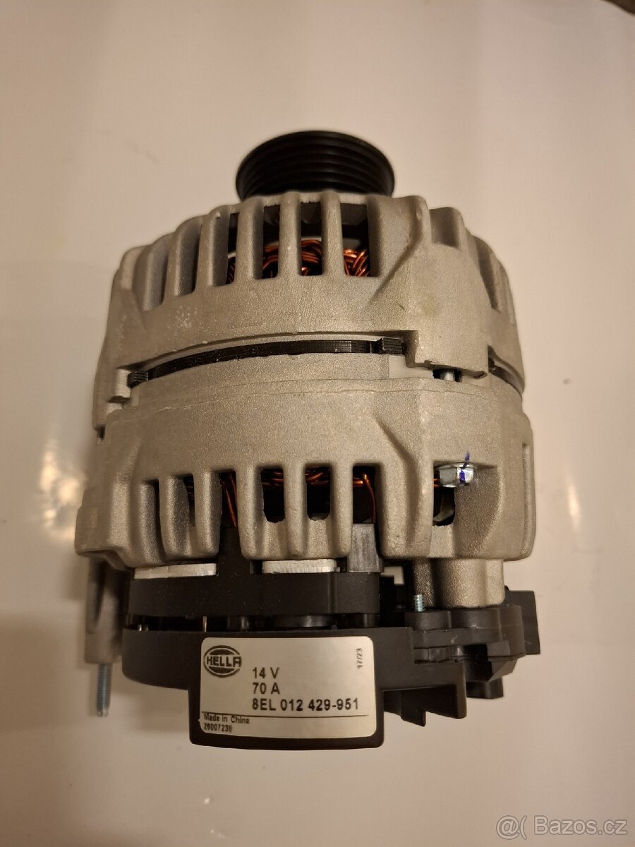 Alternátor HELLA 8EL 012 427-951