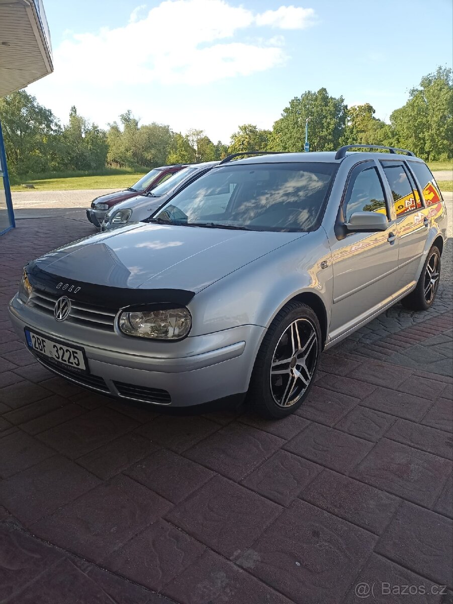 Volkswagen Golf 1.9TDI.