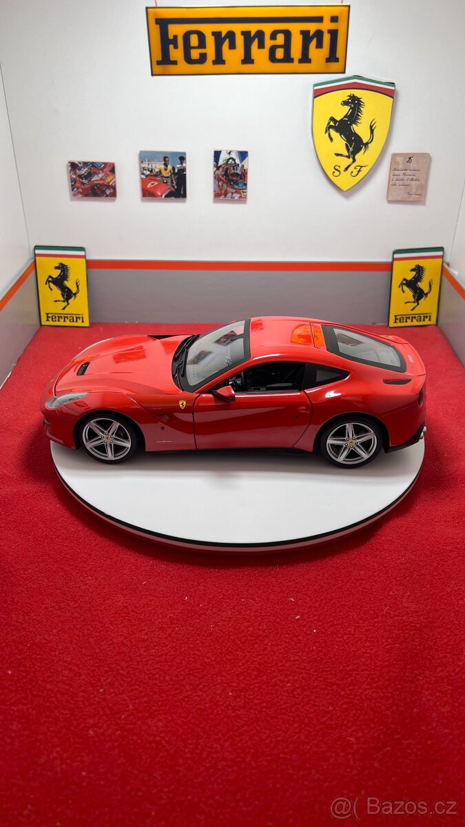 Ferrari F12 Berlinetta 1:18 Hot Wheels REZERVACE