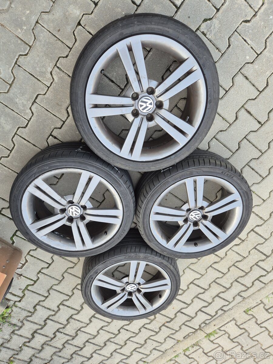 Kola Seat Andromeda 18" + pneu