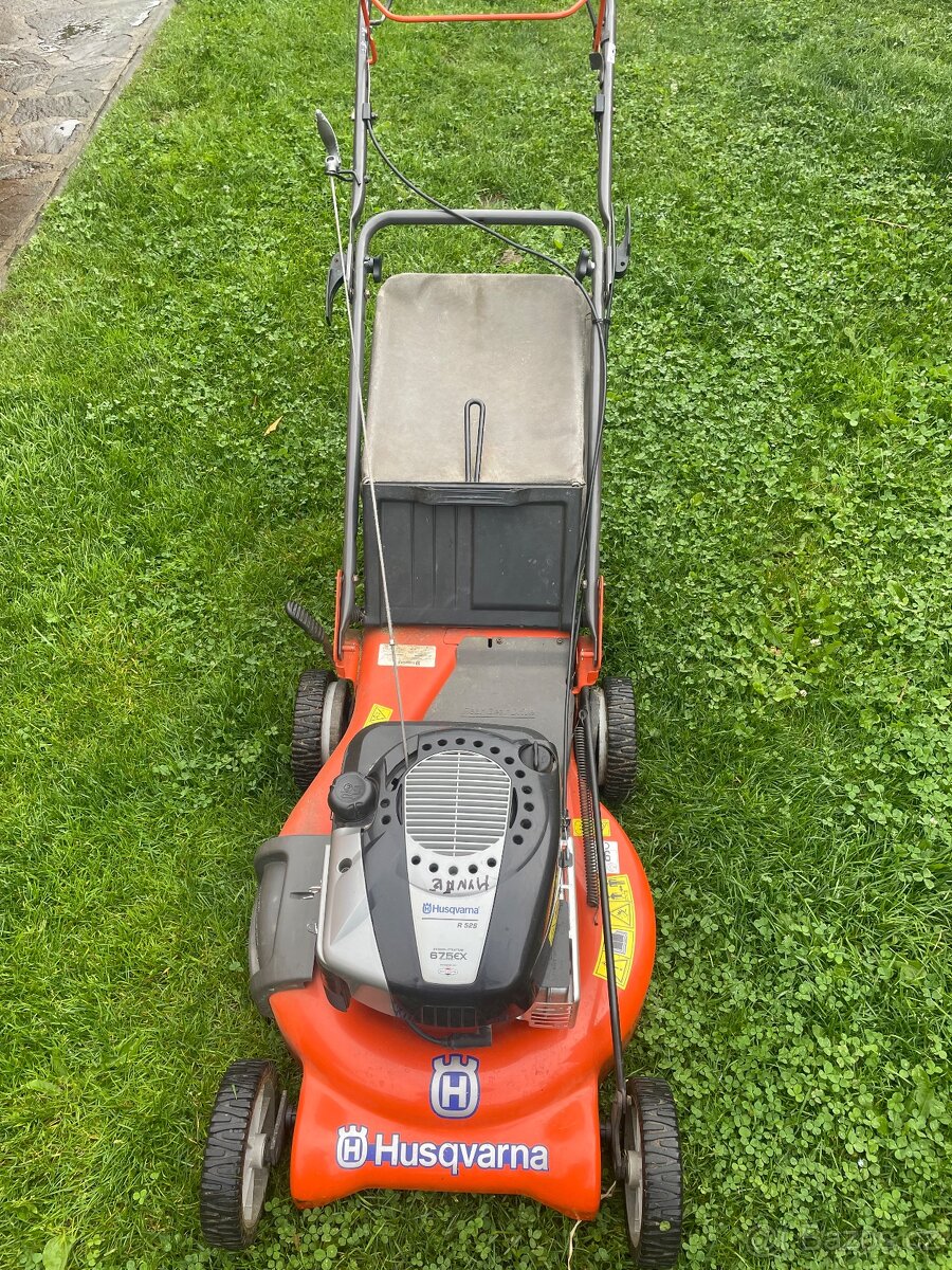 Benzinová sekačka Husqvarna