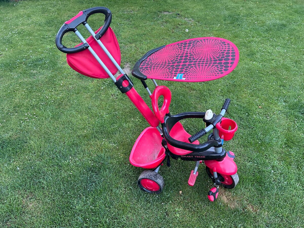 Dětská šlapací tříkolka Smart Trike