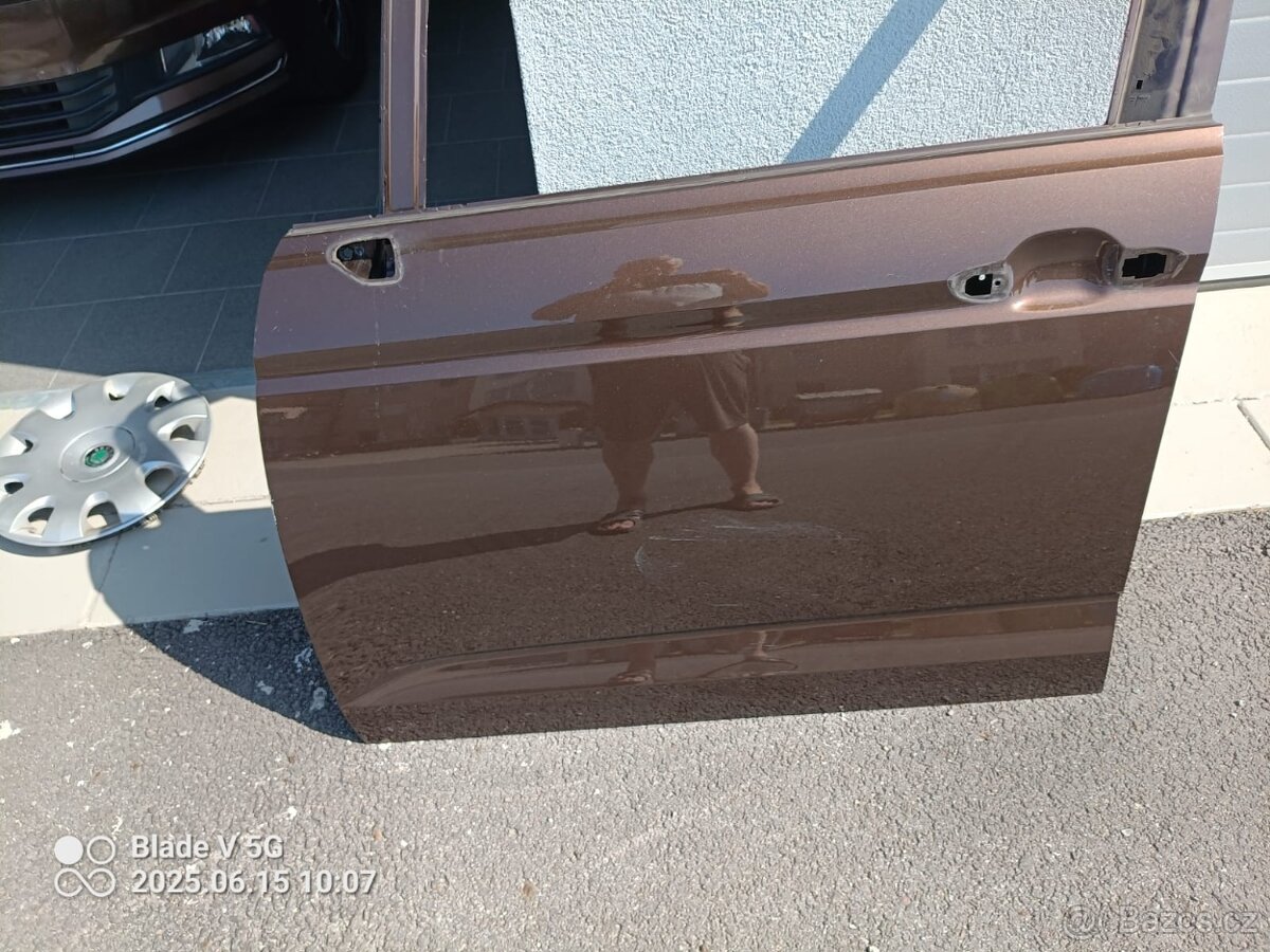 Dveře L.P. VW Touran R.V. 2015-