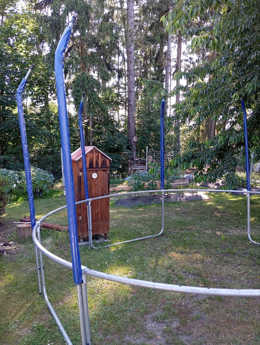 Trampolína
