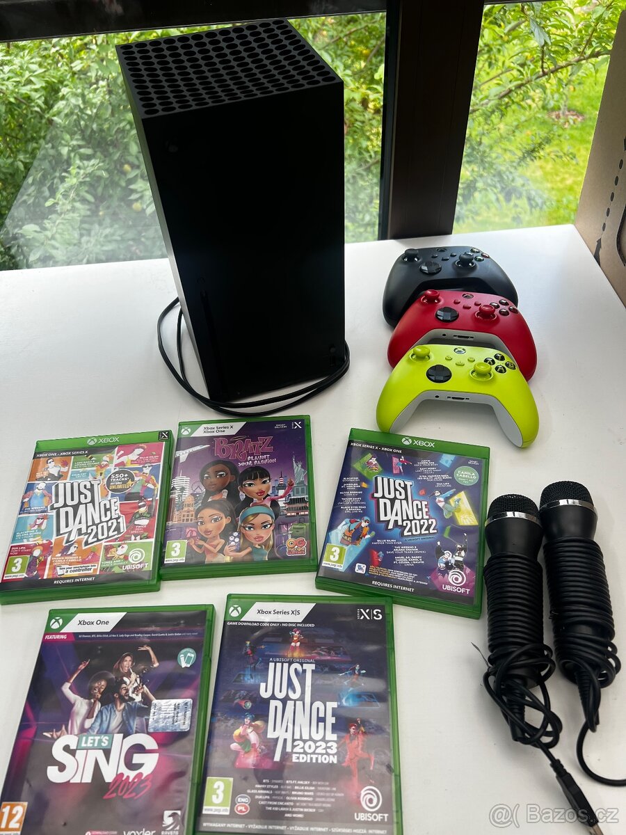 Xbox Series X 1TB Carbon, 3x ovladač, 2x mikrofon