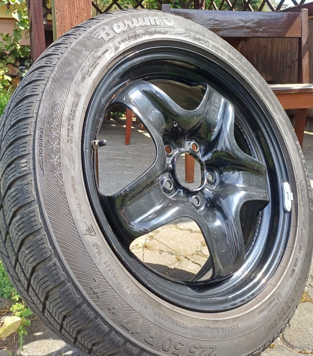 Zimní sada pneu na plechových discích 225/50