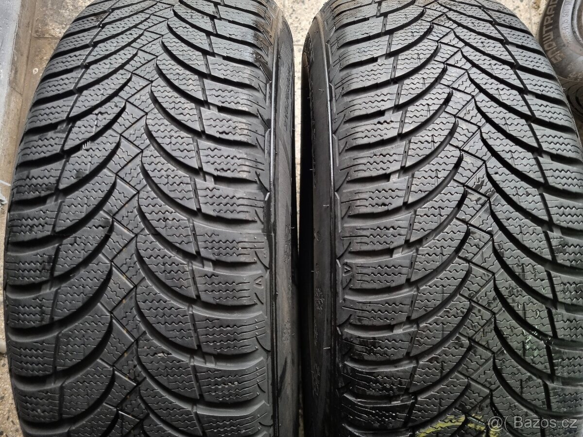 Zimní pneu. Nexen 215/65 R16 98H